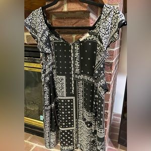 ANDREE Sleeveless Flowy Black & White Scoop Neck Top Size 2X